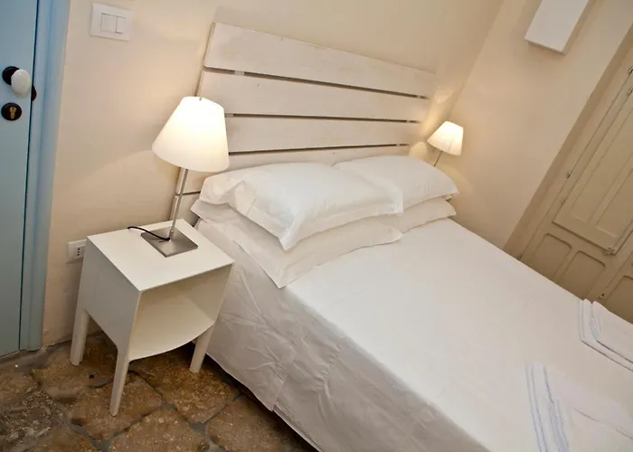 Palazzo Del Capitolo - By I Bastioni San Domenico Bed & Breakfast