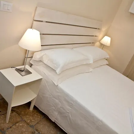 Palazzo Del Capitolo - By I Bastioni San Domenico Bed & Breakfast