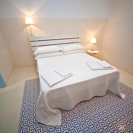 Bed & Breakfast Palazzo Del Capitolo - By I Bastioni San Domenico 4*