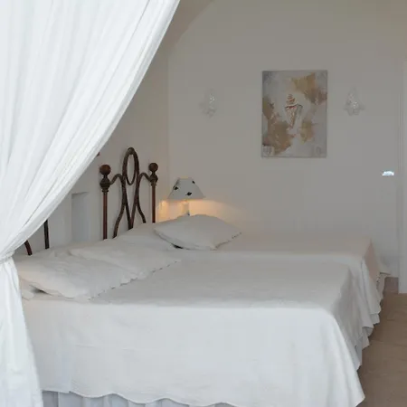 Palazzo Del Capitolo - By I Bastioni San Domenico Bed & Breakfast 4*