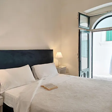 Bed & Breakfast Palazzo Del Capitolo - By I Bastioni San Domenico Gallipoli