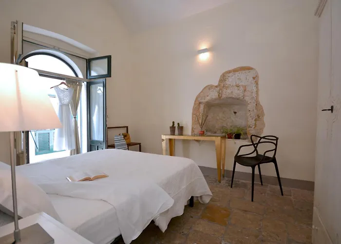 Palazzo Del Capitolo - By I Bastioni San Domenico B&B 3*