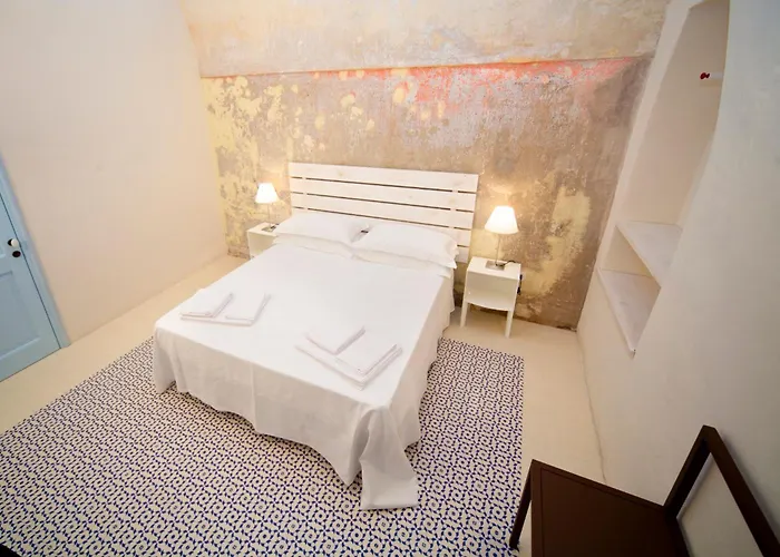 Palazzo Del Capitolo - By I Bastioni San Domenico Bed & Breakfast 3*